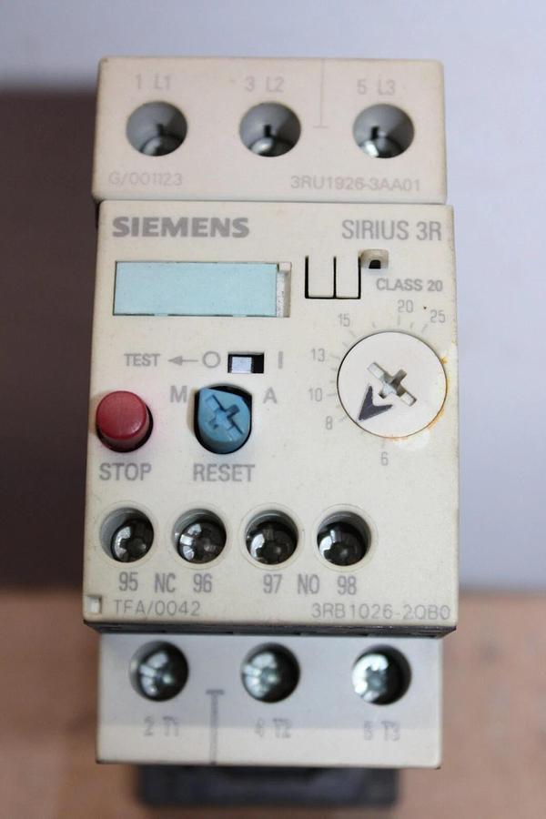 Used SIEMENS OVERLOAD RELAY 3RB1026-2QB0 6-25 AMP 600 VOLT 3-POLE **WARRANTY**