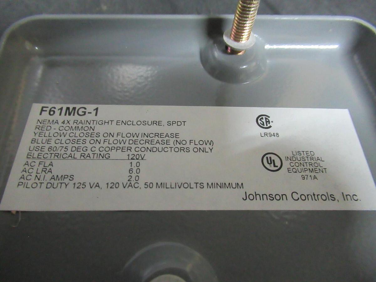 NEW SURPLUS JOHNSON CONTROLS LOW VOLTAGE FLOW SWITCH F61MG-1C 120 VOLT 1 AMP