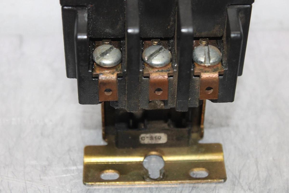 Used FURNAS CONTACTOR 42DE35AF382R 50 AMP 600 VAC 25 HP 3-POLE COIL: 110/120V