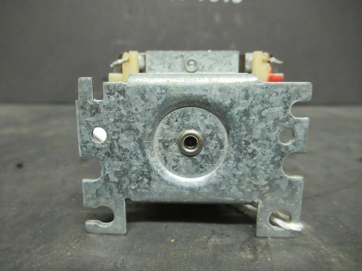 Used LOT OF 2 PRODUCTS UNLIMITED RELAY HN61KK061 / 9100-233T28A 15 AMP 277 VAC 1/2 HP