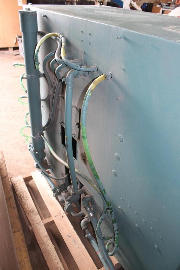 Used YORK CHILLER LIQUID COOLED OPTISPEED DRIVE 371-02526-102 TM-790-K-B12F-46D