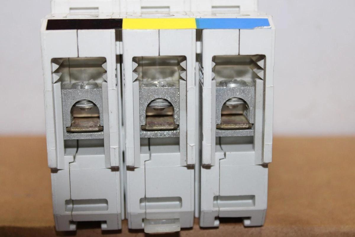 Used SIEMENS CQD CIRCUIT BREAKER CQD3100 100 AMP 3-POLE 480Y/277 VAC **WARRANTY**