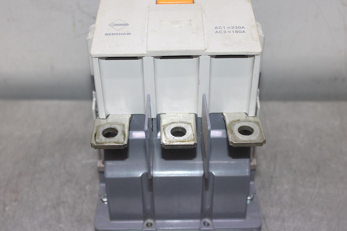 Used FURNAS CONTACTOR 42HF35AA 120 AMP 600 VAC 3-POLE COIL: 120/240V