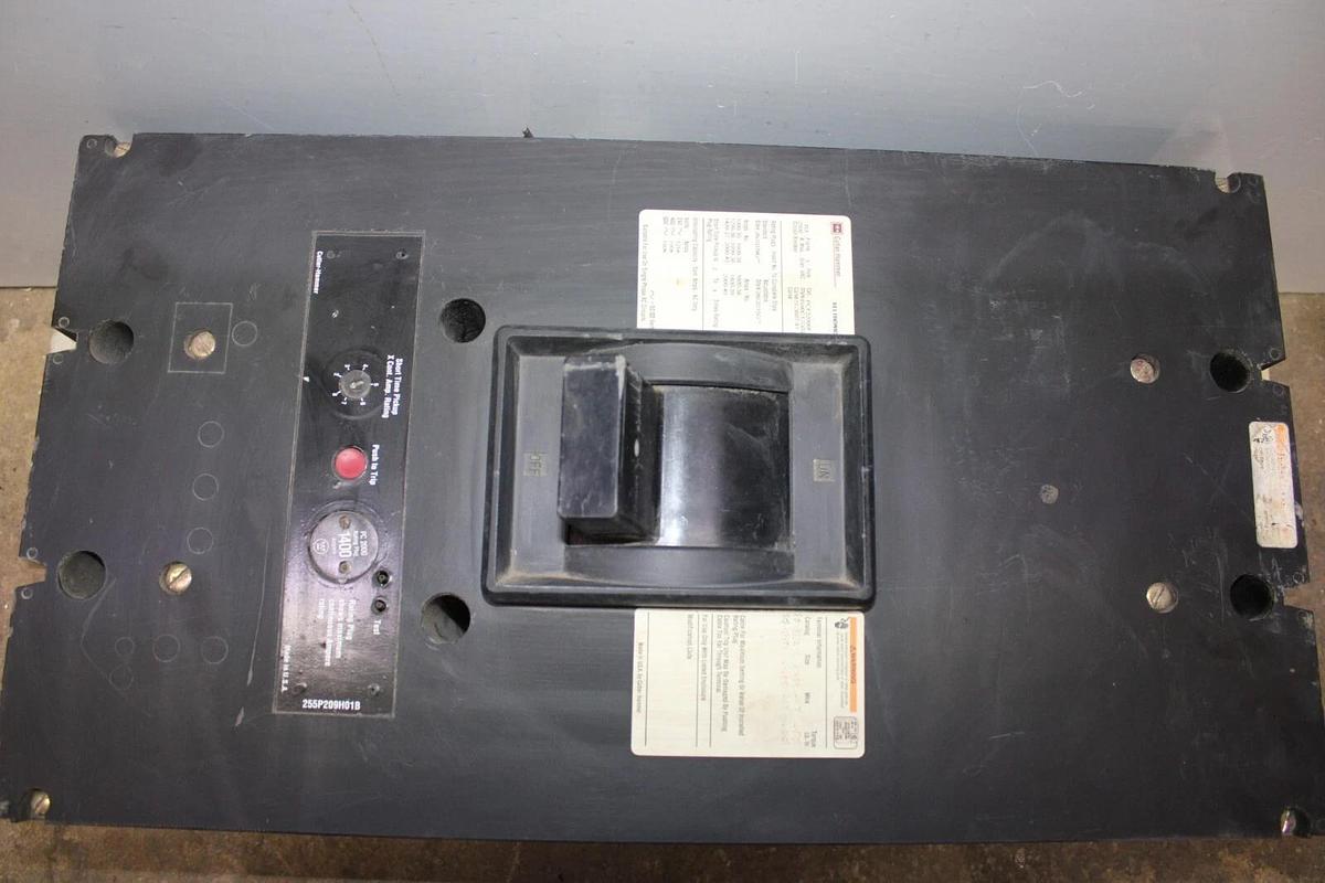 Used WESTINGHOUSE CIRCUIT BREAKER PCF32000F 1400 AMP TRIP 3-POLE 600 VAC