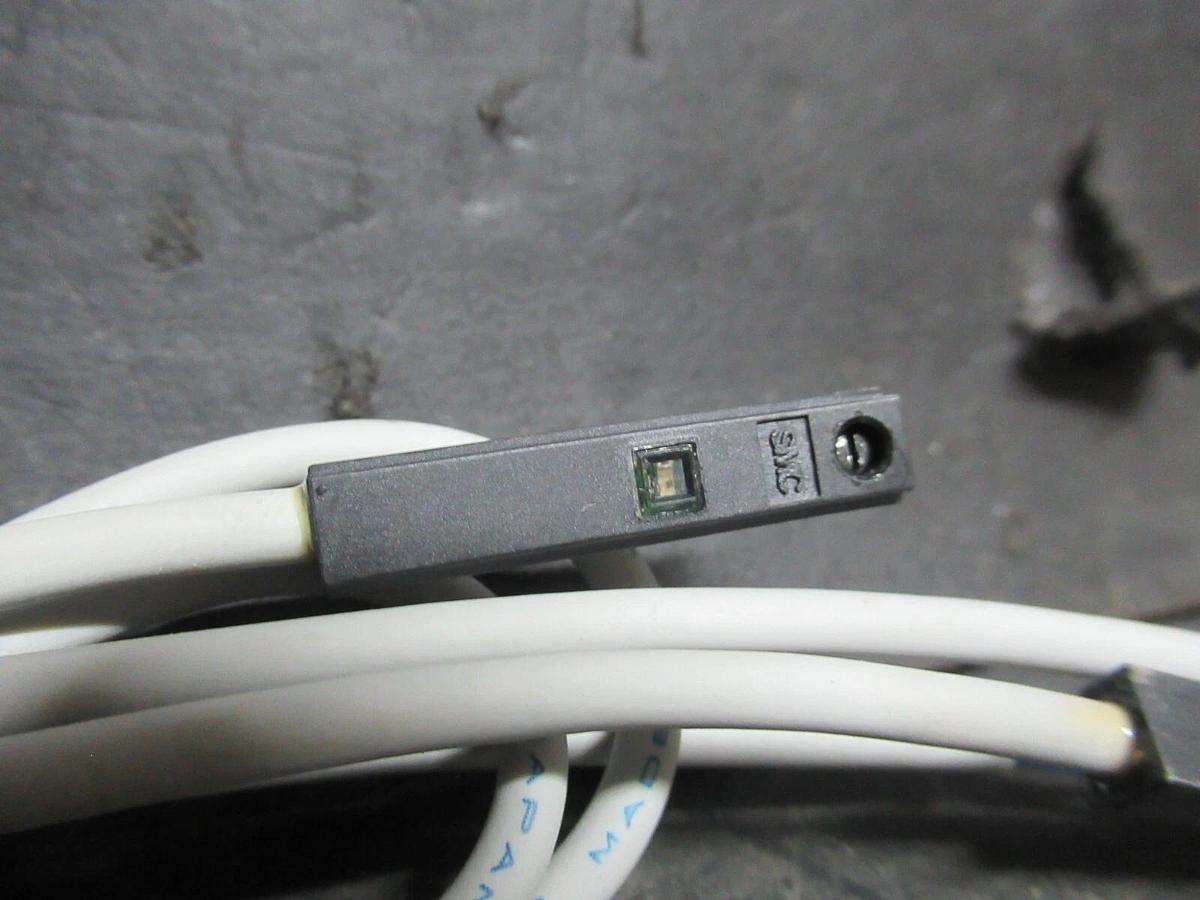 Used LOT OF 2 USED SMC D-Y59A PROXIMITY SWITCH SENSOR **WARRANTY INCLUDED**