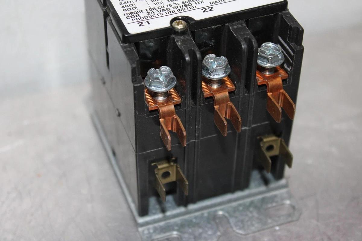 Used PRODUCTS UNLIMITED CONTACTOR 3100-30Q1028UU 40 AMP 600 VAC HN53CD024