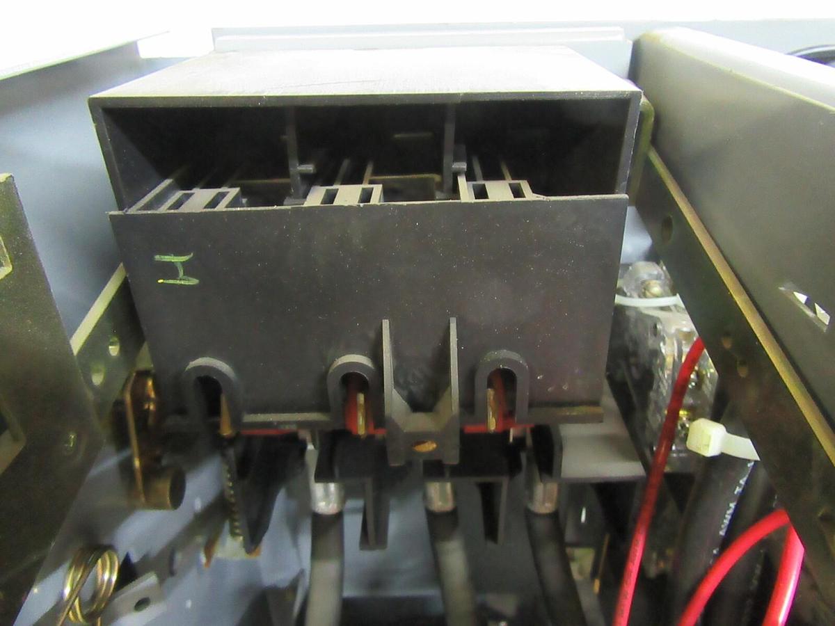 Used SQUARE D MODEL 5 24" MCC BUCKET HU100-3CM5 NEMA SIZ 3 W/ 8536SE01