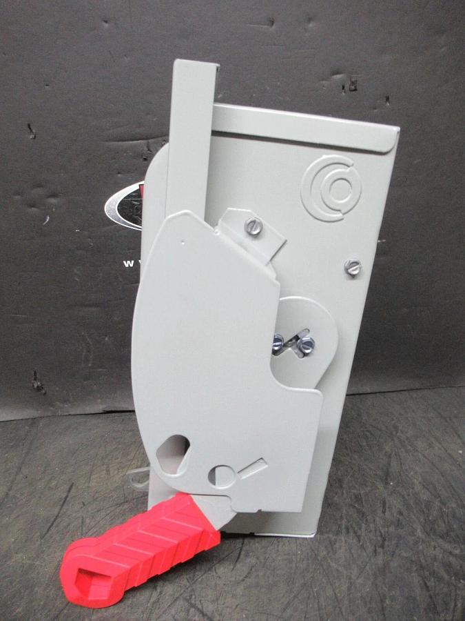 NEW IN BOX SIEMENS HEAVY DUTY FUSIBLE SAFETY SWITCH HNF361 600 VAC 30 AMP