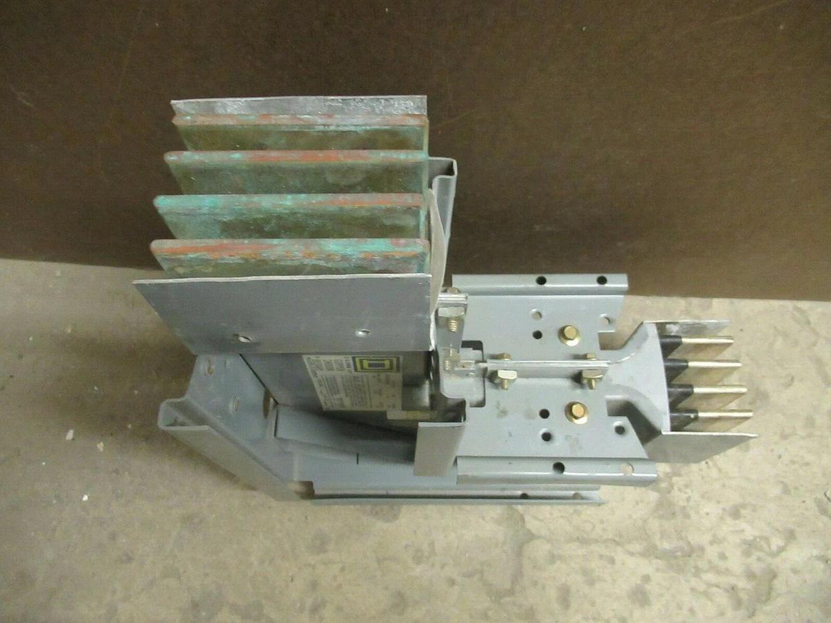 Used 1200 AMP SQUARE D CF2512GLFM12 3 PH 4 W 600 V BUSWAY ELBOW CORNER COPPER I-LINE