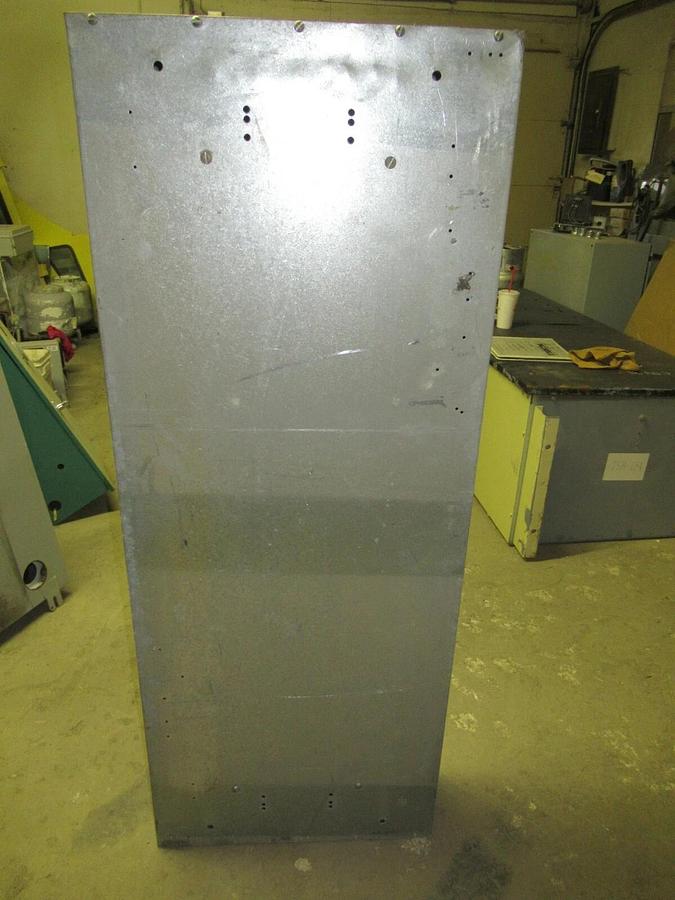 Used CUTLER HAMMER MLO SERVICE PANELBOARD 225 AMP NEMA TYPE 1 42-SLOT 120/240 VAC