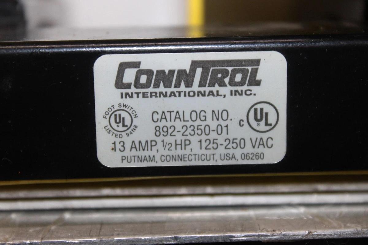 Used CONNTROL LIGHT DUTY MOMENTARY FOOT PEDAL SWITCH 892-2350-01 13 AMP 250 VAC