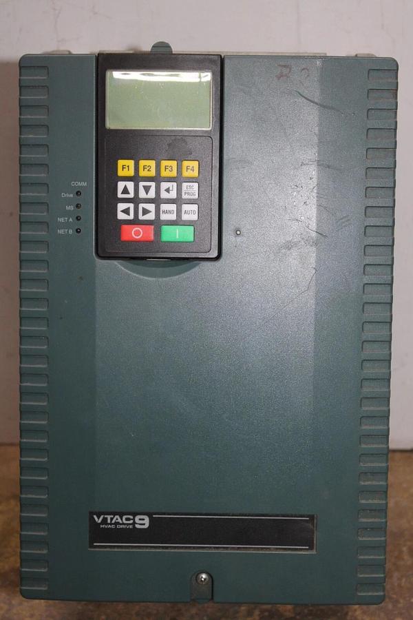 Used ROCKWELL VTAC9 VARIABLE SPEED DRIVE 9VT401-027HTAN 480V 3-PHASE 20HP 24.5 AMP