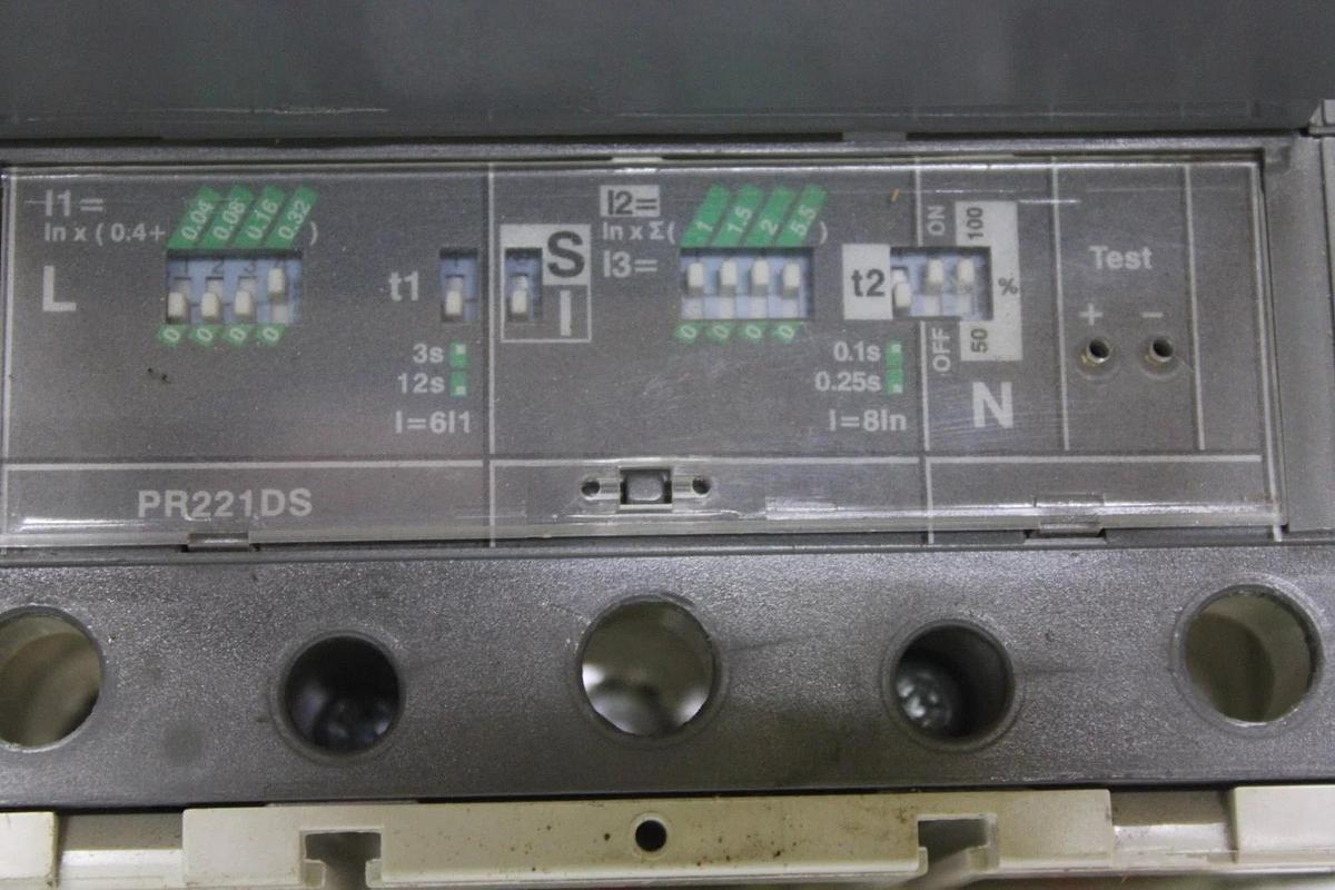 Used ABB SACE TMAX SACE T5H-400 CIRCUIT BREAKER 600 VOLT 3-POLE *WARRANTY*