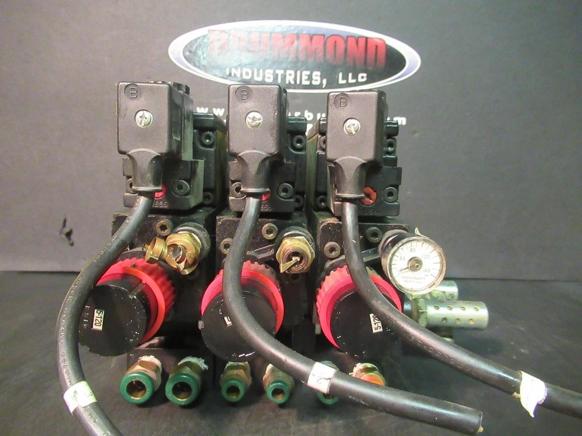 Used ARO FLUID POWER PNEUMATIC VALVE MANIFOLD 120 VAC 30-150 PSI --DAMAGED GAUGE--