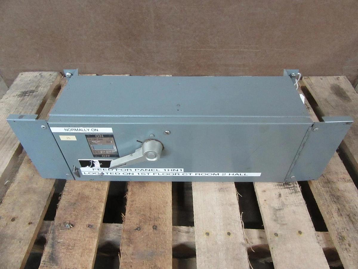 Used WETINGHOUSE FUSE PANELBOARD SWITCH  FDPS363R 100 AMP 600 VAC 75 HP 3-POLE