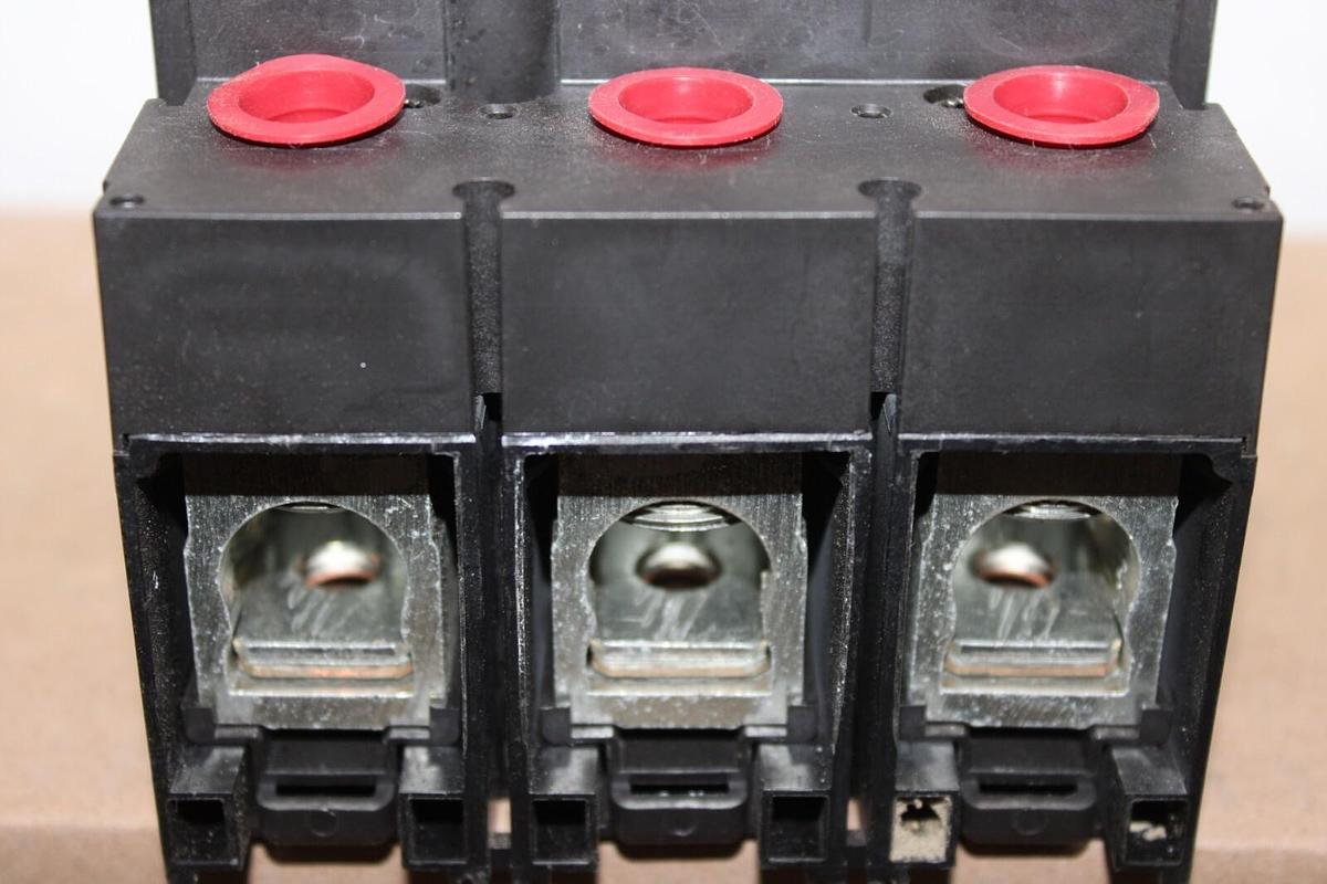 Used SQUARE D POWERPACT CIRCUIT BREAKER JJL36250 250 AMP 600 VOLT 3-POLE
