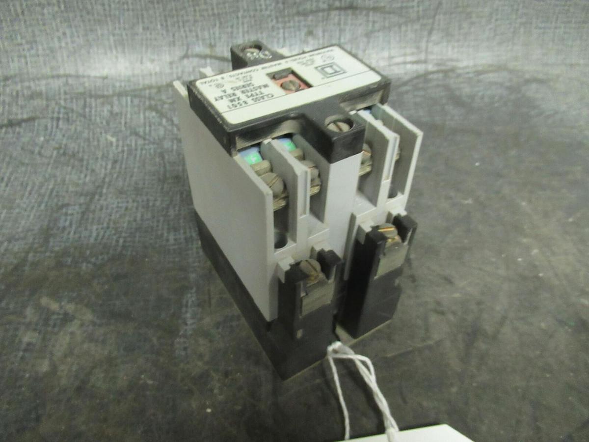 Used SQUARE D INDUSTRIAL CONTROL RELAY 8501 XMO-40 **WARRANTY INCLUDED**