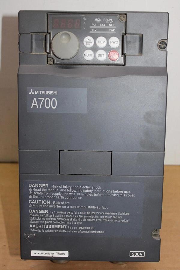 Used MITSUBISHI VARIABLE FREQUENCY INVERTER A700 FR-A720-00080-NA 240V 14A 3-PHASE