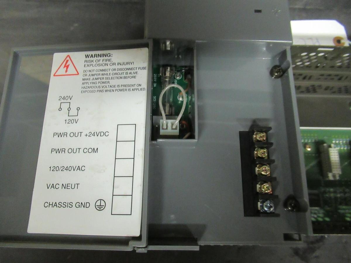 Used ALLEN BRADLEY SLC 500 POWER SUPPLY 1746-P2 SER. C W/ 1746-A7 SER.B 7 SLOT RACK