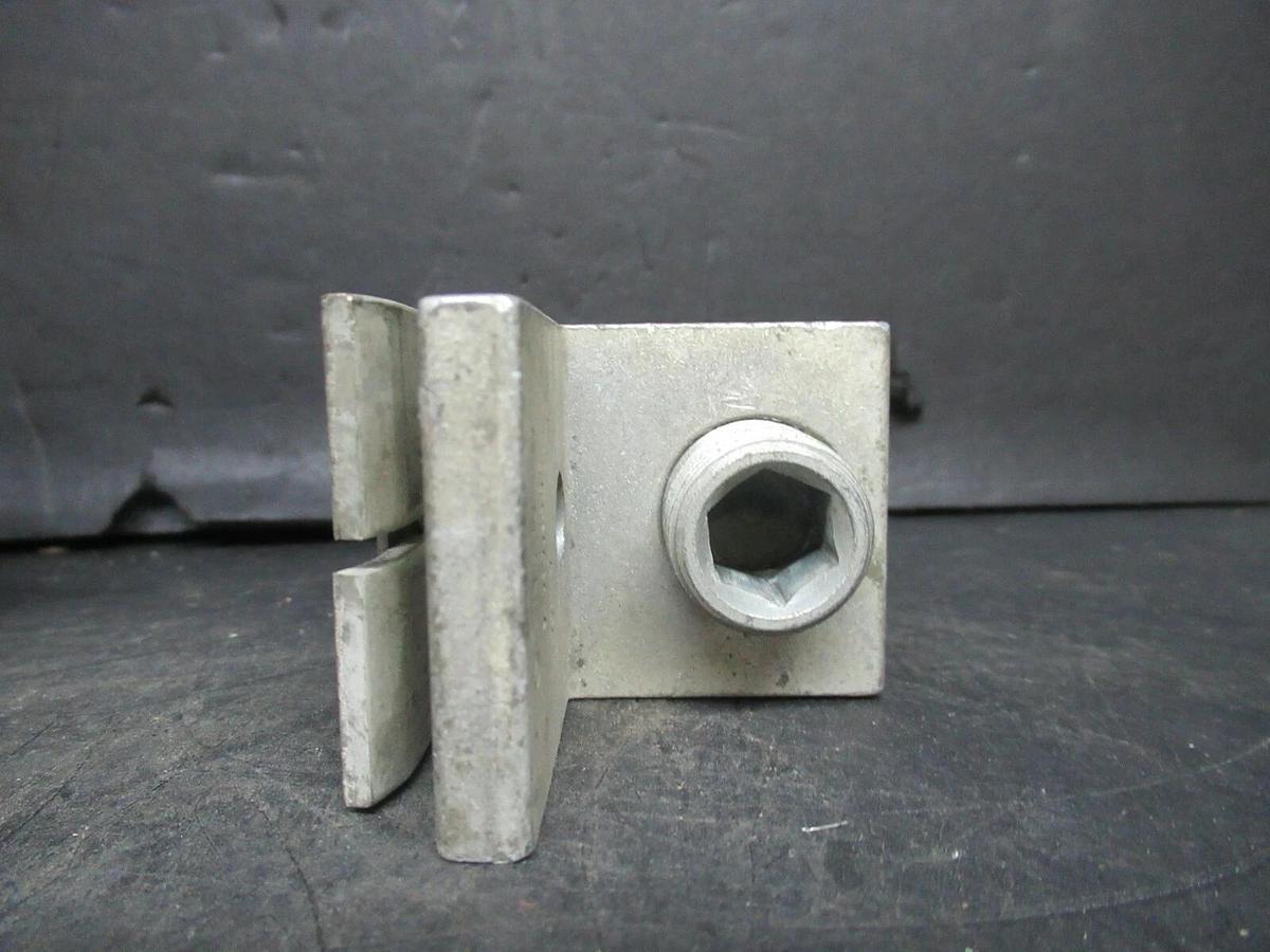 Used (2 QTY) SQUARE D A500 1 BARREL MECHANICAL FUSE CLIP CONNECTOR LUG BUS TAP LINK