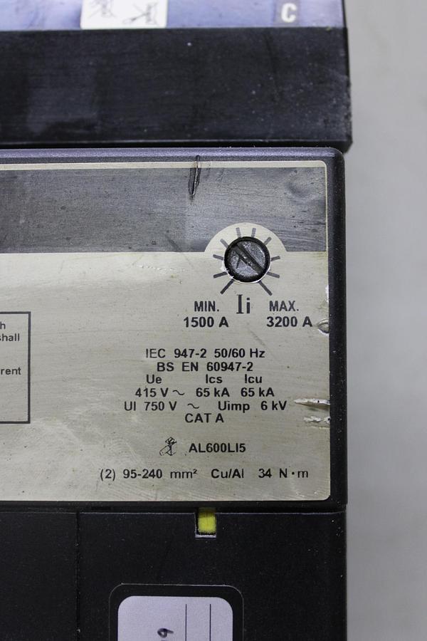 Used SQUARE D POWERPACT I-LINE CIRCUIT BREAKER LJA36400U31X 400 AMP 600 VAC 3-POLE