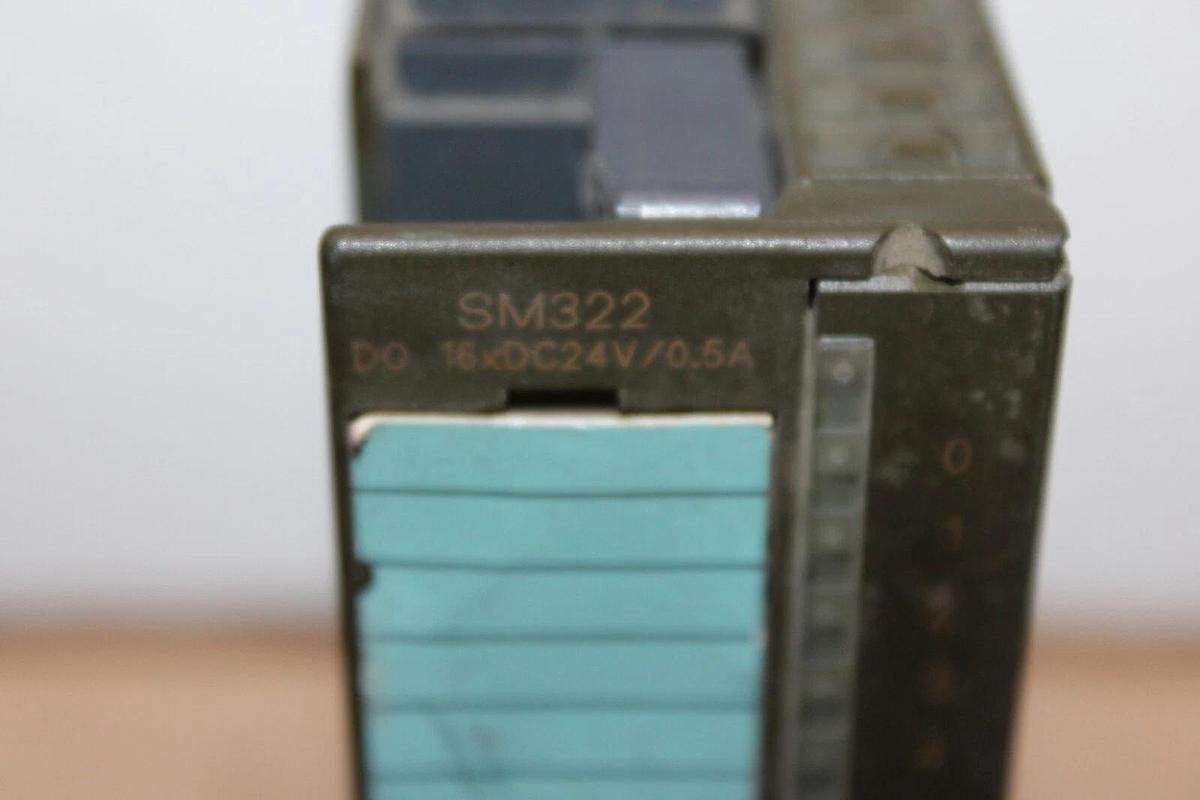 Used SIEMENS SIMATIC S7 6ES7-322-1BH01-0AA0 24 VDC 0.5 AMP **WARRANTY**