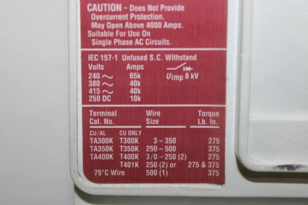 Used CUTLER-HAMMER MOLDED CASE SWITCH LD3600KW 3-POLE 600 AMP 600 VAC KD-K