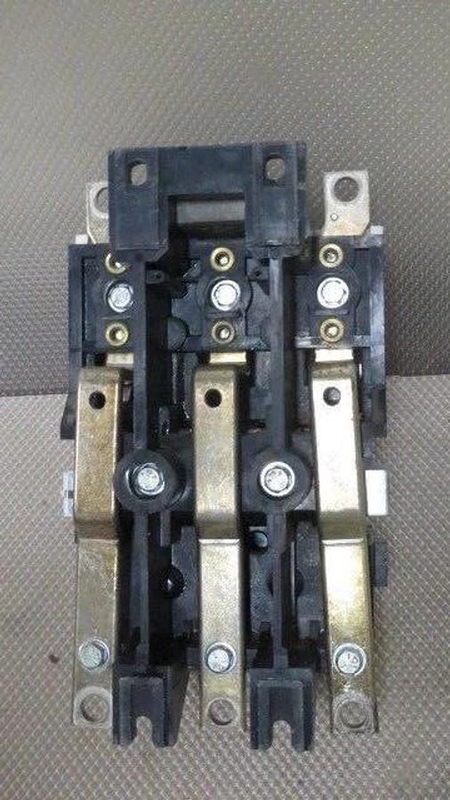 Used WESTINGHOUSE MOTOR CONTROL STARTER SIZE 5 270/300 AMP 600 VAC MODEL A201K5CAC