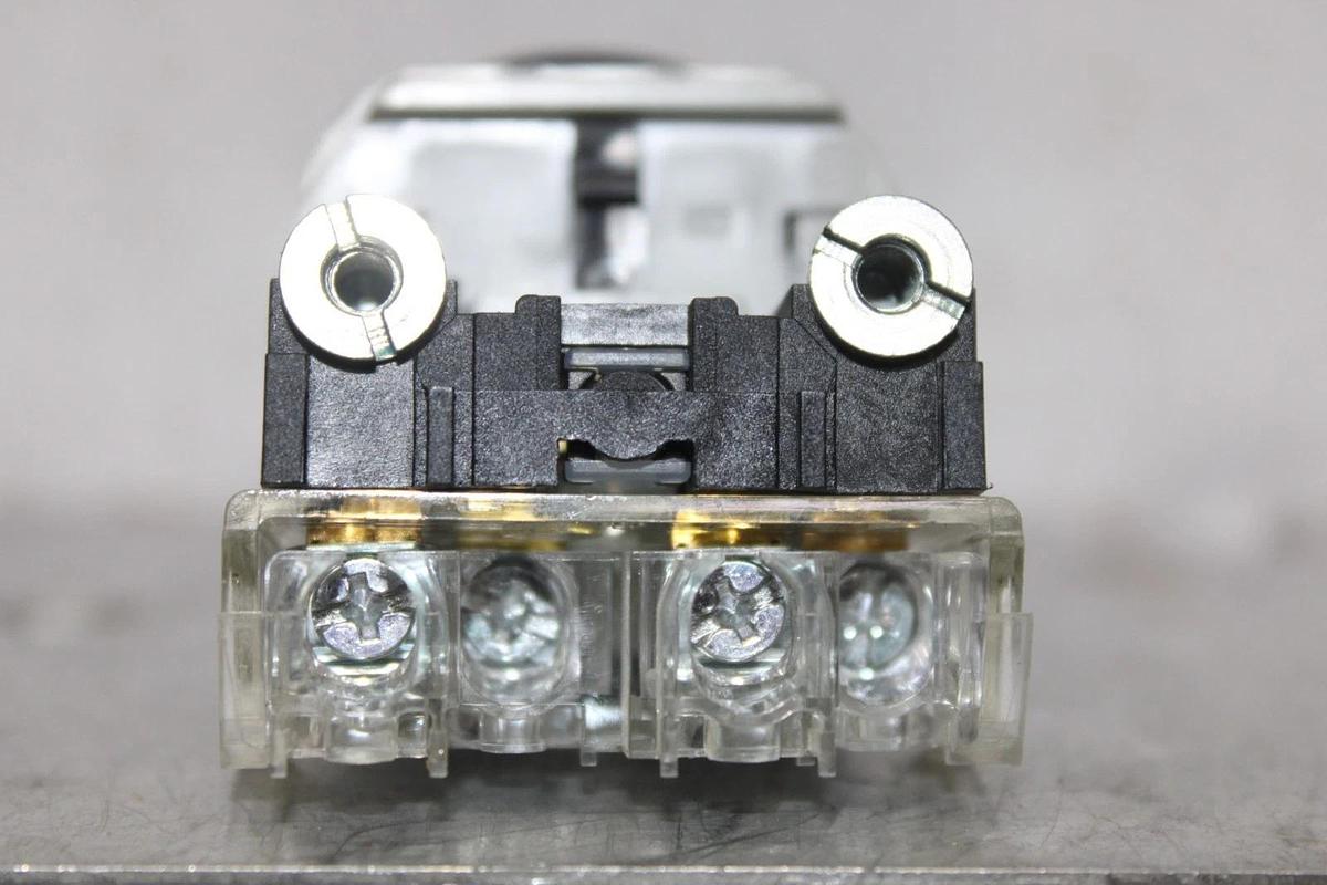 Used ALLEN BRADLEY PUSH BUTTON CONTACT BLOCK 800T-H2 120 VOLT **WARRANTY**