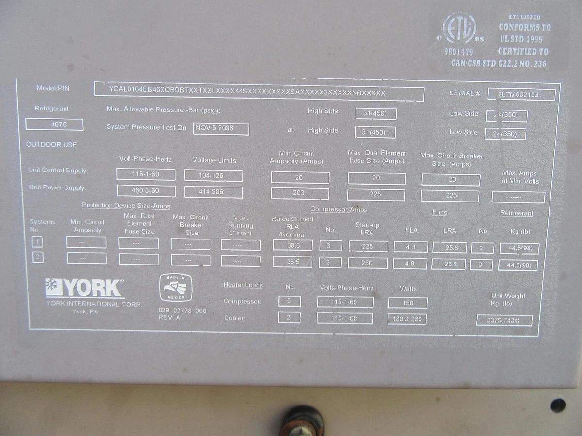 Used YORK 100 TON AIR COOLED CHILLER 460 VOLT YCAL104 LOW HOURS  GREAT CONDITION