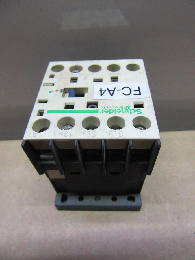 Used LOT OF 5 SCHNEIDER CONTACTOR LC1K06-10B7 600 VOLT 15 AMP 3-PHASE COIL: 24 VOLT