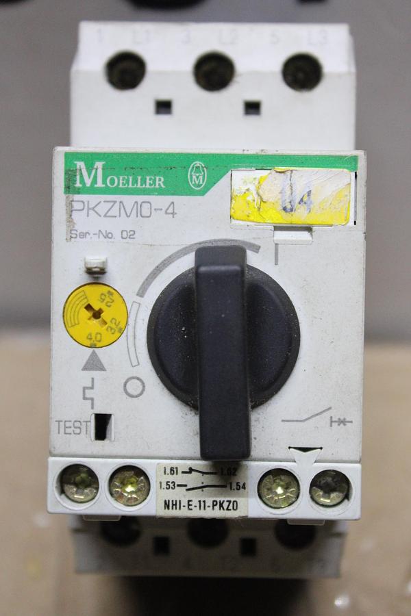 Used BAILEY & MACKEY PRESSURE SWITCH 0588482013 1382 250 VAC 15 AMP 40 PSI