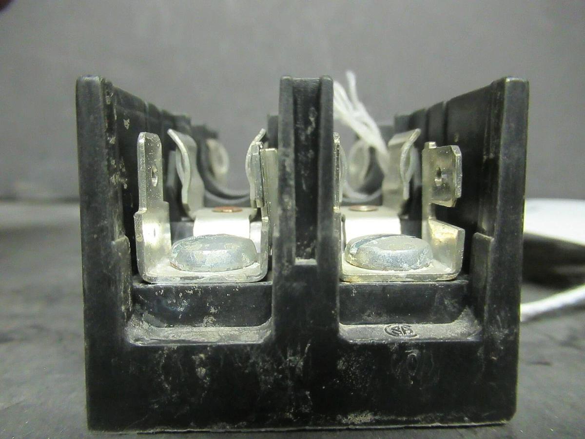 Used LOT OF 2 CONNECTRON FUSE HOLDER M632-66 FOR 30 AMP 600 V FUSES
