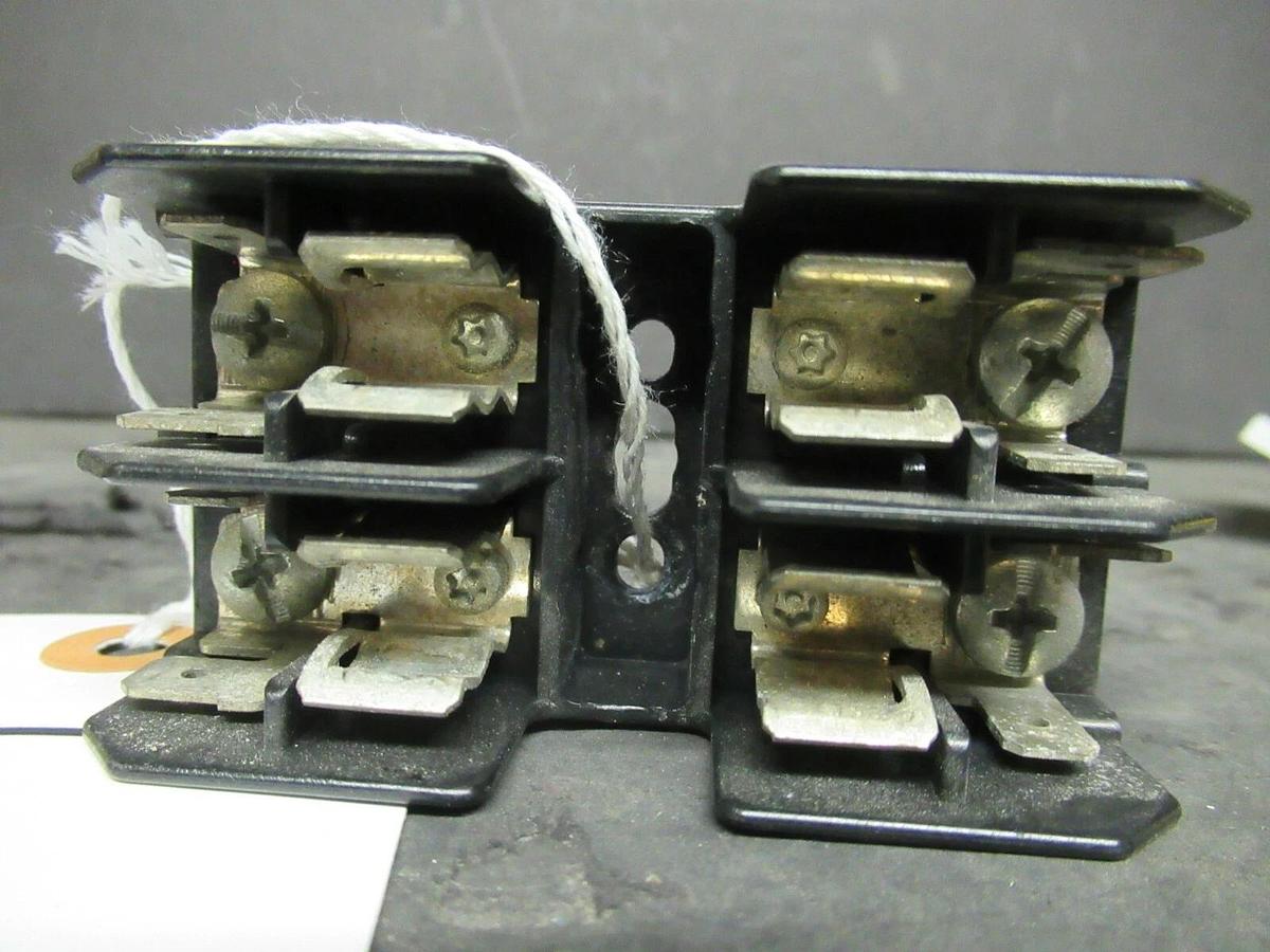 Used LOT OF 2 BUSSMAN FUSE HOLDER BM6032SQ FOR 30 AMP 600 V FUSES **WARRANTY**