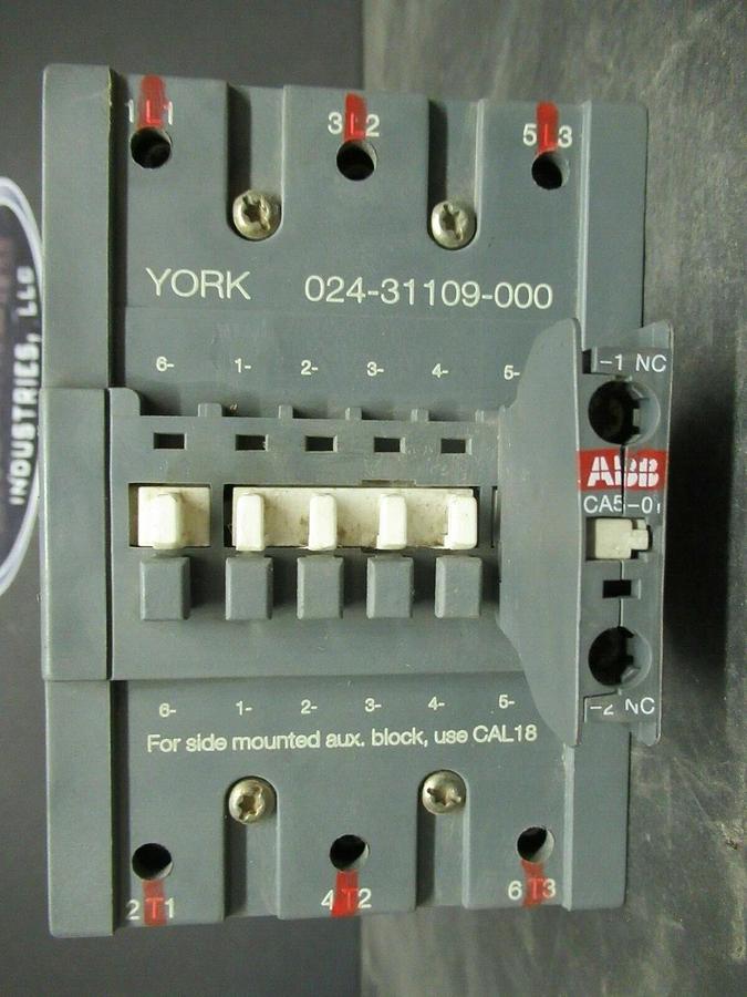 Used (1) YORK CONTACTOR # 024-31109-000 # A95-30 -- 125 AMP 600V 3 PH 110-120V COIL