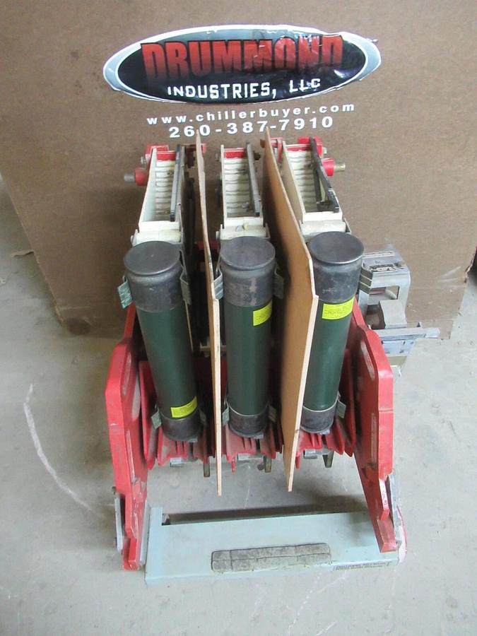 Used GENERAL ELECTRIC VACUUM CONTACTOR IC2814-220D32A2 400 AMP 4800 VOLT 0424X0417R01