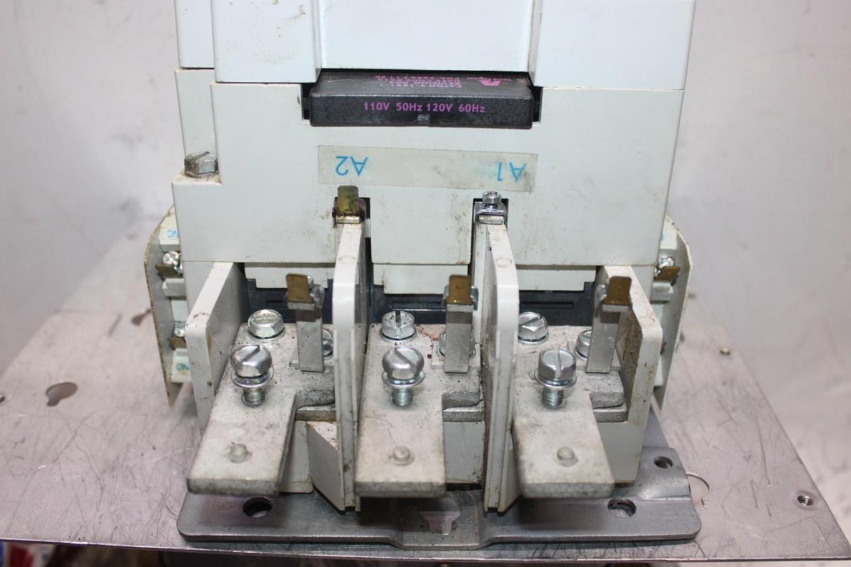 Used EATON CONTACTOR C825KN6 200 AMP 600 VOLT 3-PHASE COIL: 120V **WARRANTY**