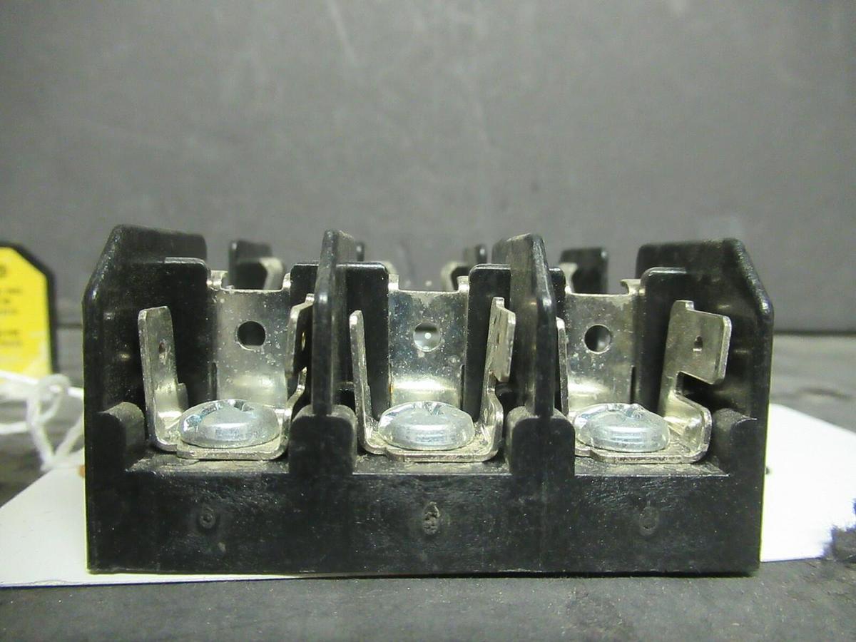 LOT OF 2 BUSSMANN FUSE HOLDER BC6033SQ FOR 30 AMP 600 V FUSES **WARRANTY**