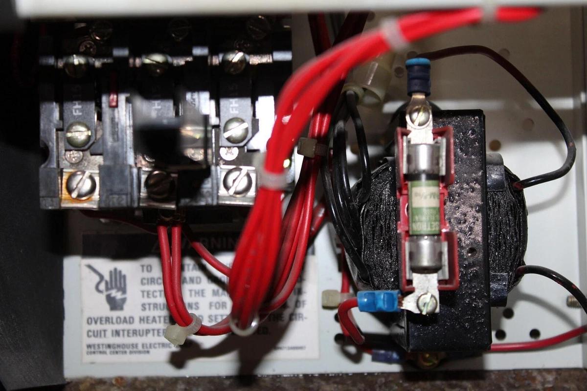 Used WESTINGHOUSE MCC MOTOR CONTROL BUCKET FREEDOM 2100 12" SIZE 1 CL75250