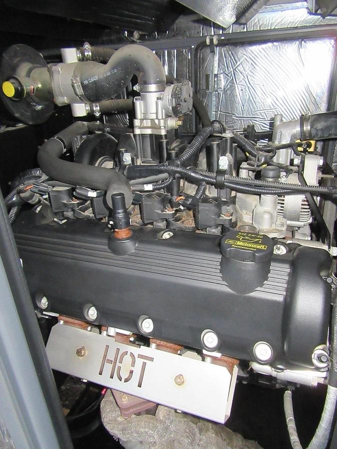 Used 35 KW GENERATOR GENERAC NAT GAS LP PROPANE 120/240 V 1 PH 40KW 2015 133 HRS 30KW