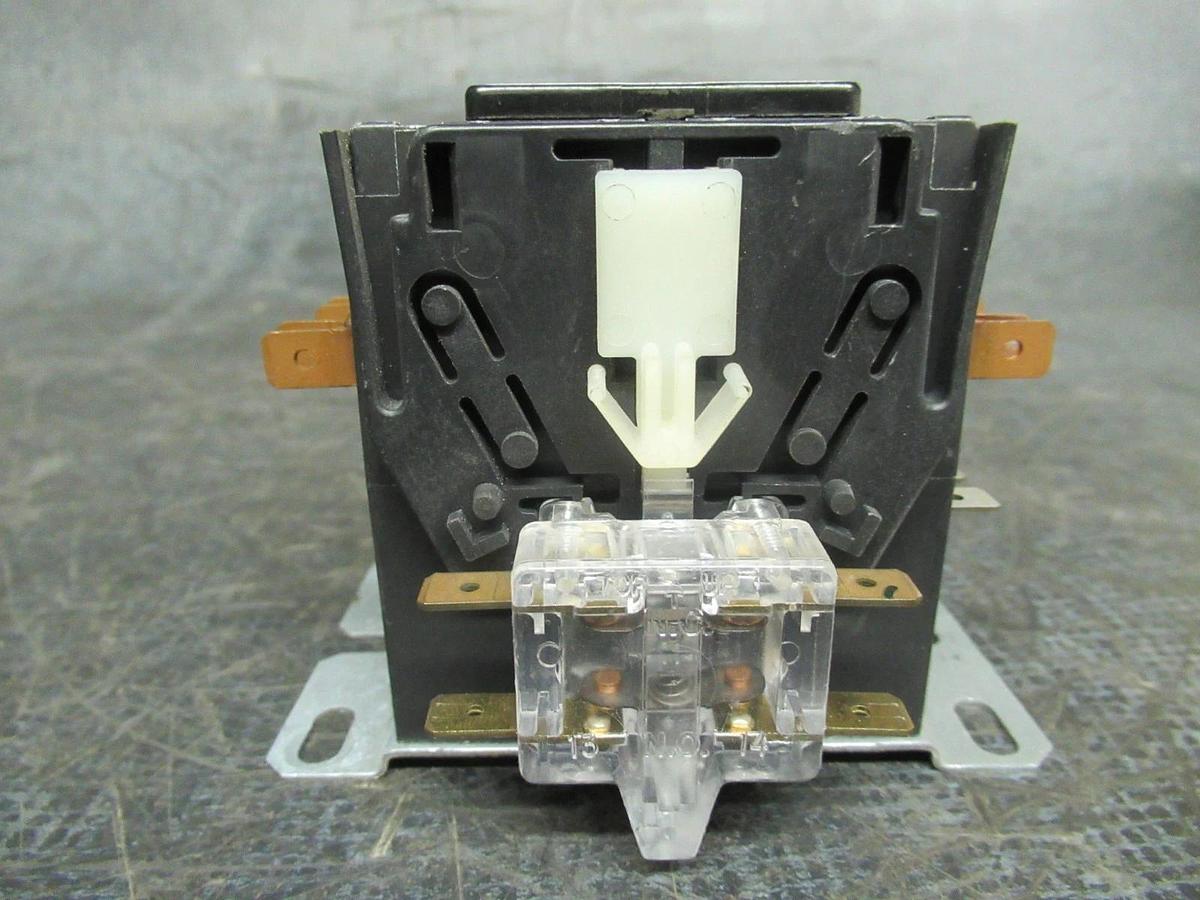 Used PRODUCTS UNLIMITED CONTACTOR 3100-30T942B 30 AMP 600V 40A/RES 20HP X13070449010