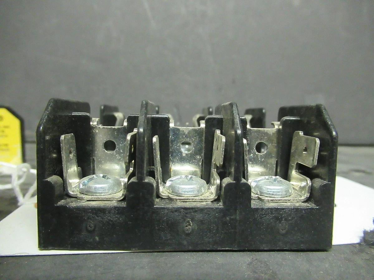 LOT OF 2 BUSSMANN FUSE HOLDER BC6033SQ FOR 30 AMP 600 V FUSES **WARRANTY**