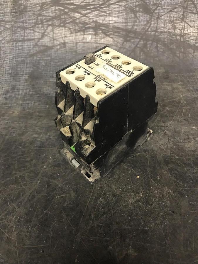 Used SIEMENS-ALLIS CONTACTOR RCN40 600V 10A **WARRANTY INCLUDED**