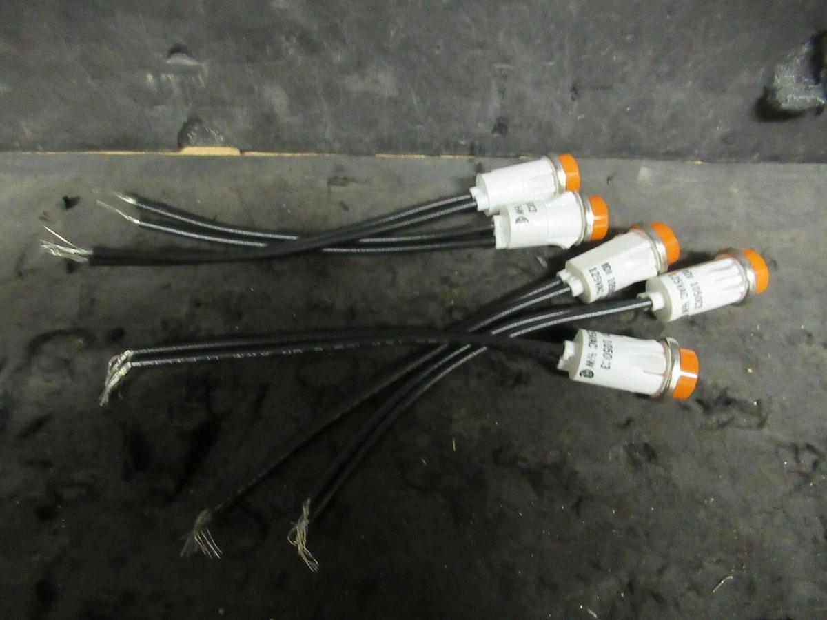 (5 QTY) IDI 1050C3 AMBER LENS 125 VAC 1/2 (0.5) WATT INDICATOR LIGHT LED LIGHTS