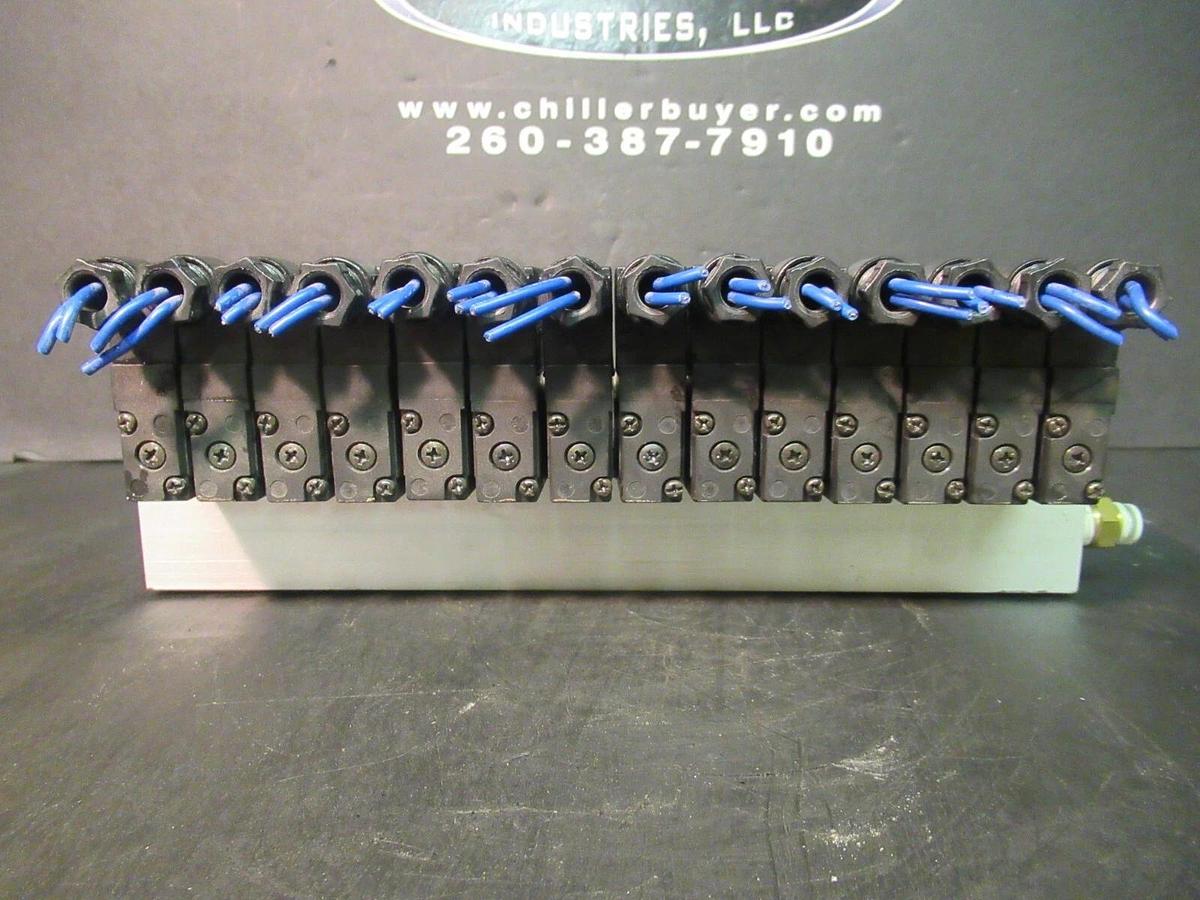 Used SMC SOLENOID VALVE BANK AND MANIFOLD 30-VZ-3140-5DC 24 VDC 0.075 AMP