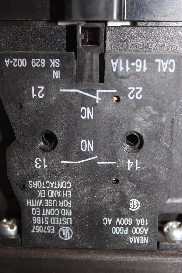 Used SQUARE D CIRCUIT BREAKER NXP361200GMT 1200 AMP 600 VAC 3-POLE