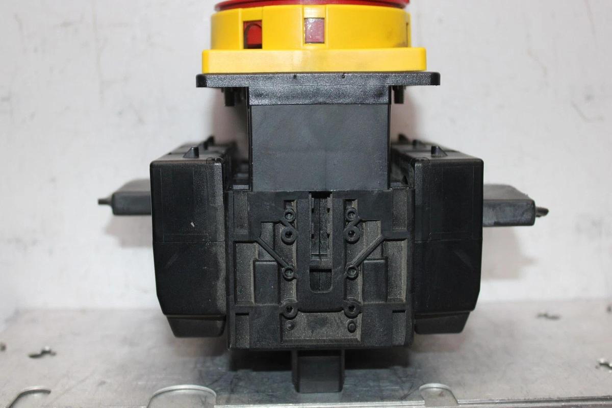 Used EATON DISCONNECT SWITCH P5-315 DE18F42042/000100 600 VOLT 300 AMP 100 HP