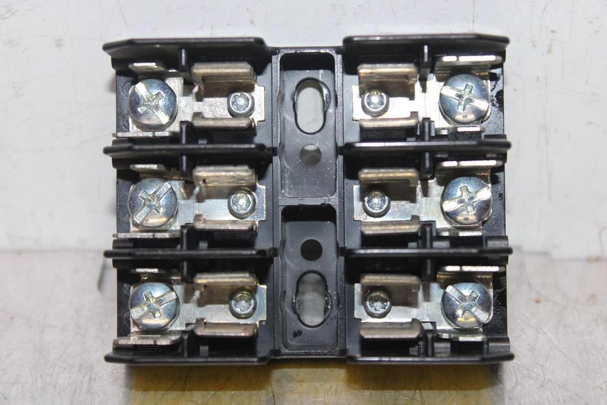 Used BUSS FUSE HOLDER BM6033SQ 30 AMP 600 VOLT 3-POLE **WARRANTY INCLUDED**