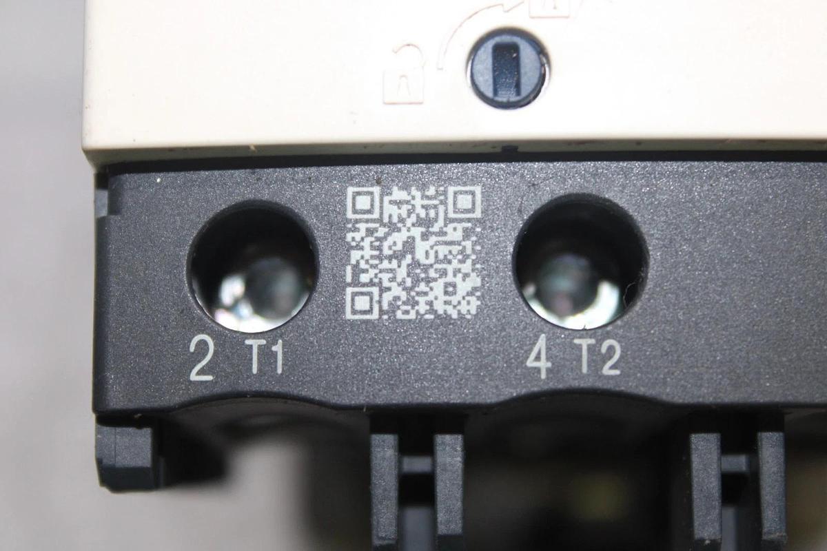 Used SCHNEIDER CONTACTOR LC1D80 110 AMP 600 VAC 60 HP 3-PHASE 3-POLE COIL: 110 VOLT