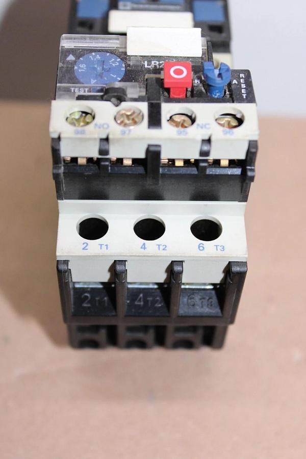 Used TELEMECANIQUE STARTER LC1D0910 20 AMP 600 VAC 7.5 HP W/ LR2-D1306